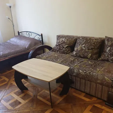 Apartment On Lysenka 27
