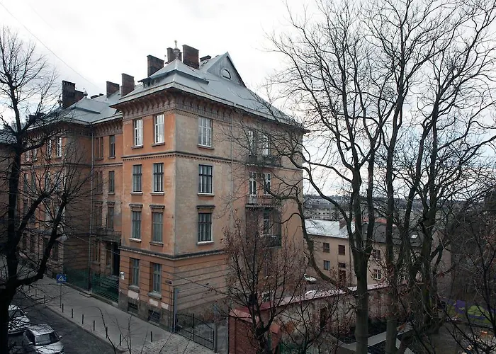 On Lysenka 27 Львів